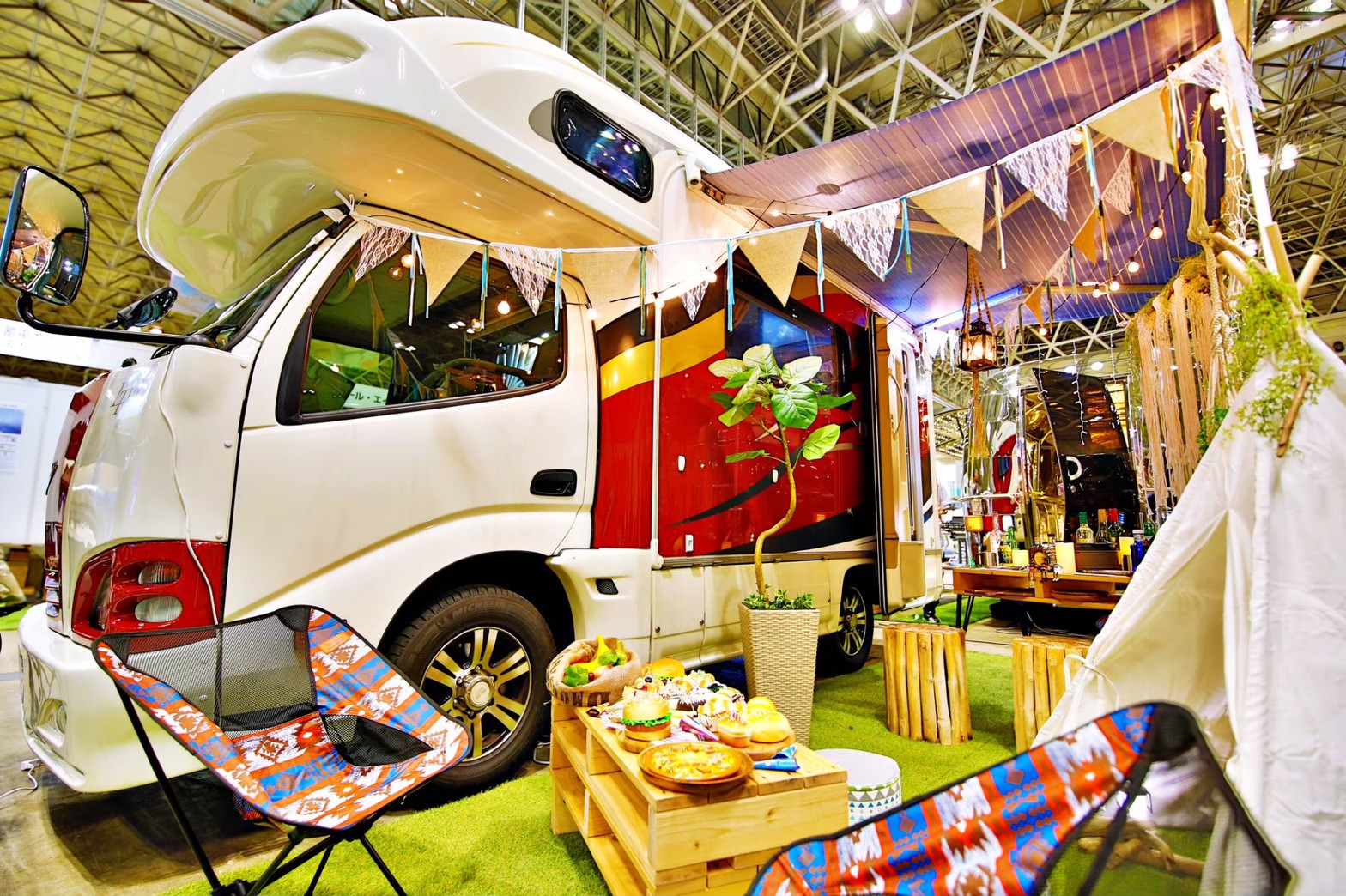 キャンピングカー画像